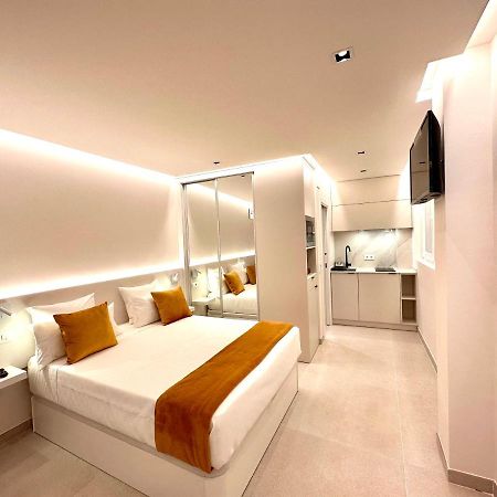 Suite Ron In Marina 2 People Puerto Deportivo Benalmadena Exterior photo
