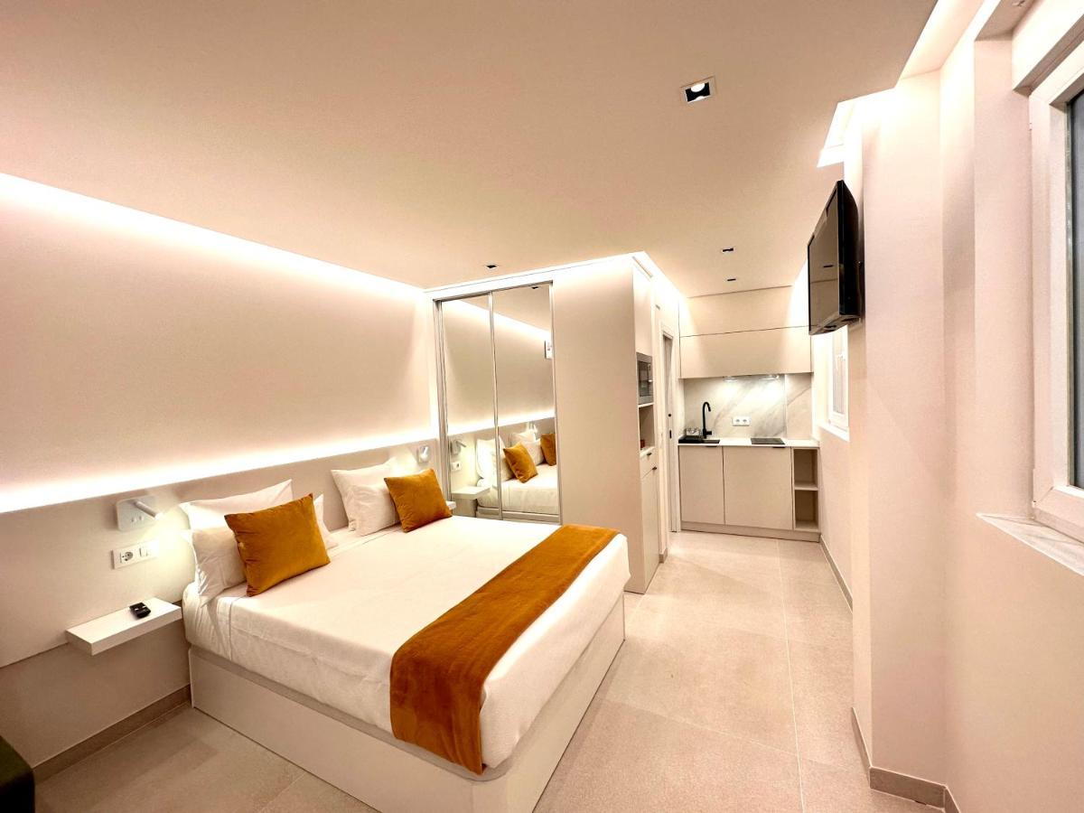 Suite Ron In Marina 2 People Puerto Deportivo Benalmadena Exterior photo