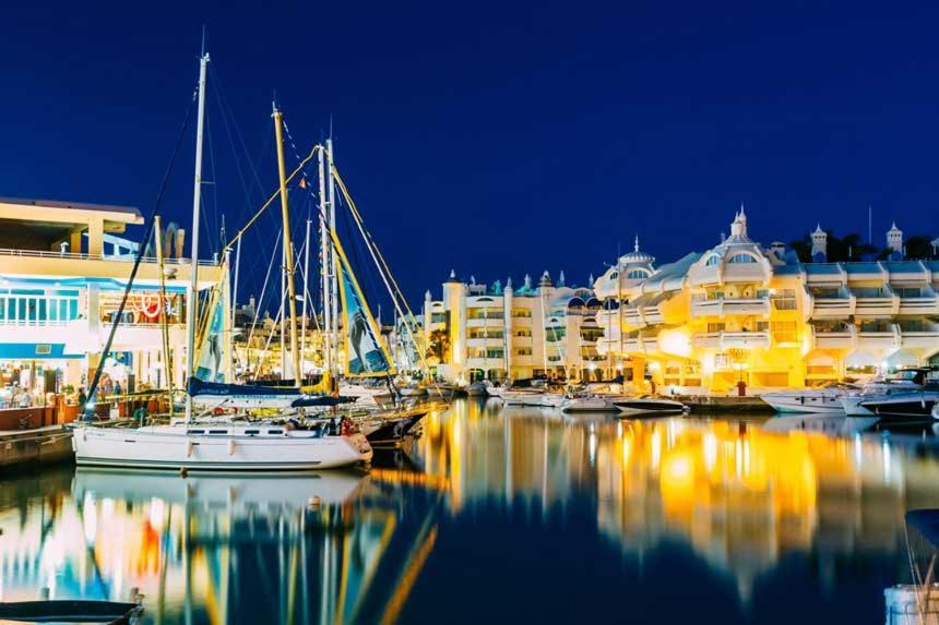 Suite Ron In Marina 2 People Puerto Deportivo Benalmadena Exterior photo